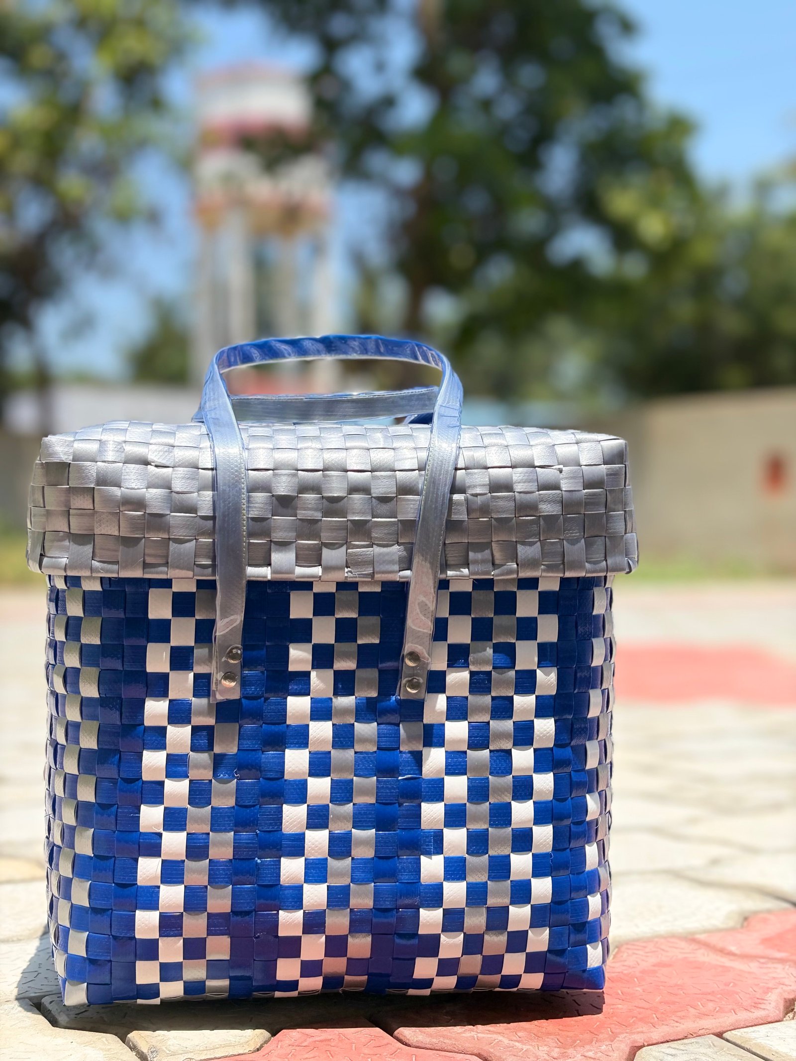Heritage Basket - Blue & Grey & White - Size 4 - With Lid